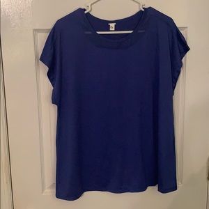 Women’s activewear top